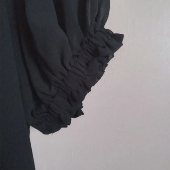 1. State Size Medium Black Ruffle Short Sleeve Off The Shoulder Blouse - Picture 6 of 11